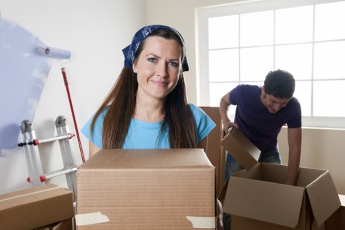 Local removals support for houses and flats in Marks Gate